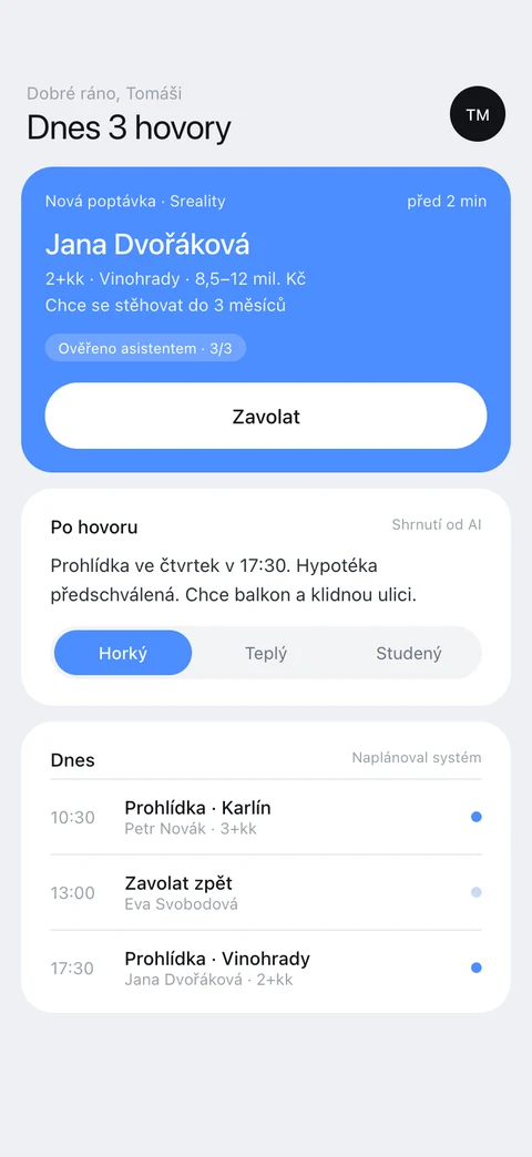 Makléř vidí, co udělat teď.
